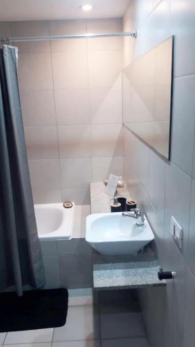 Encanto Porteno: Ubicacion Ideal, Balcon Y Piscina Apartment
